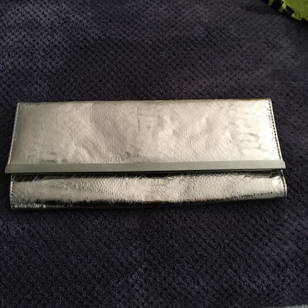 Danier evening bag - Picture 3 of 3